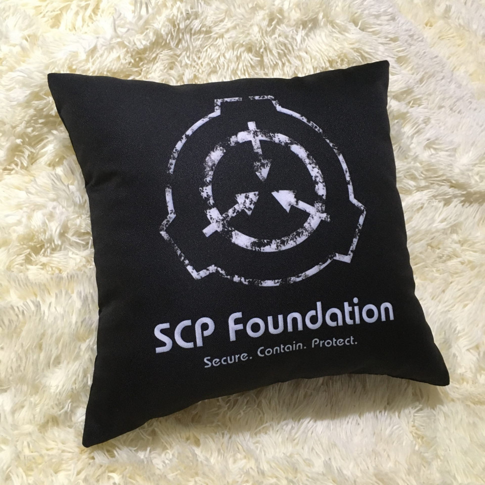 Декоративная подушка с логотипом SCP. Размер 40×40